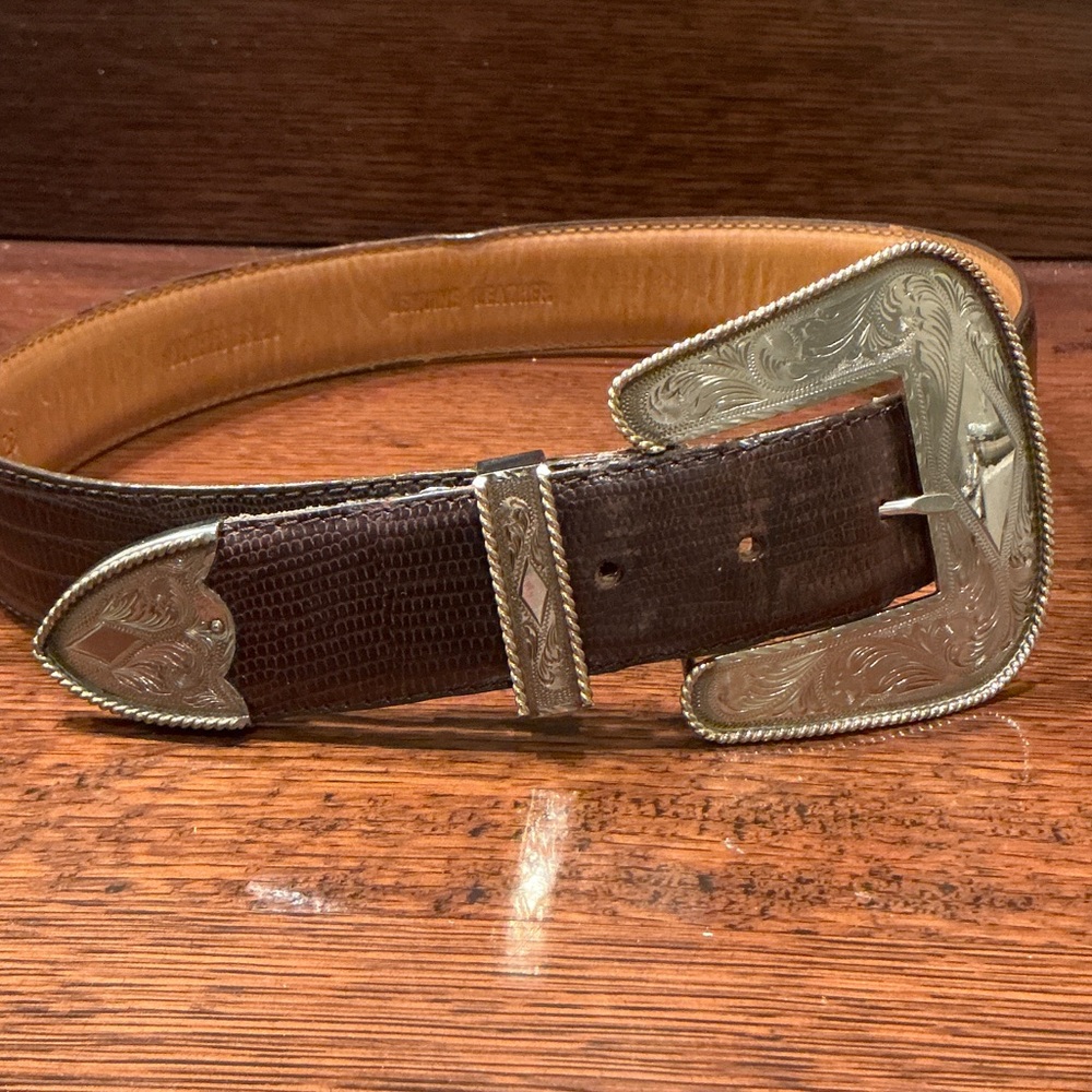 VINTAGE: Women's Brown Leather Western Belt with Ornate Silver-Tone Buckle